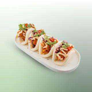 Crispy Chicken Bao (4 pcs) at hy Bakery